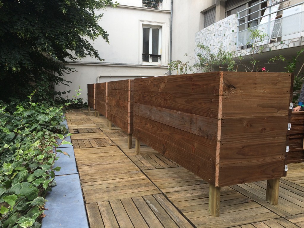 les jardiniers à vélo paris ile de france aménagement entretien terrasse jardin bac bois meleze